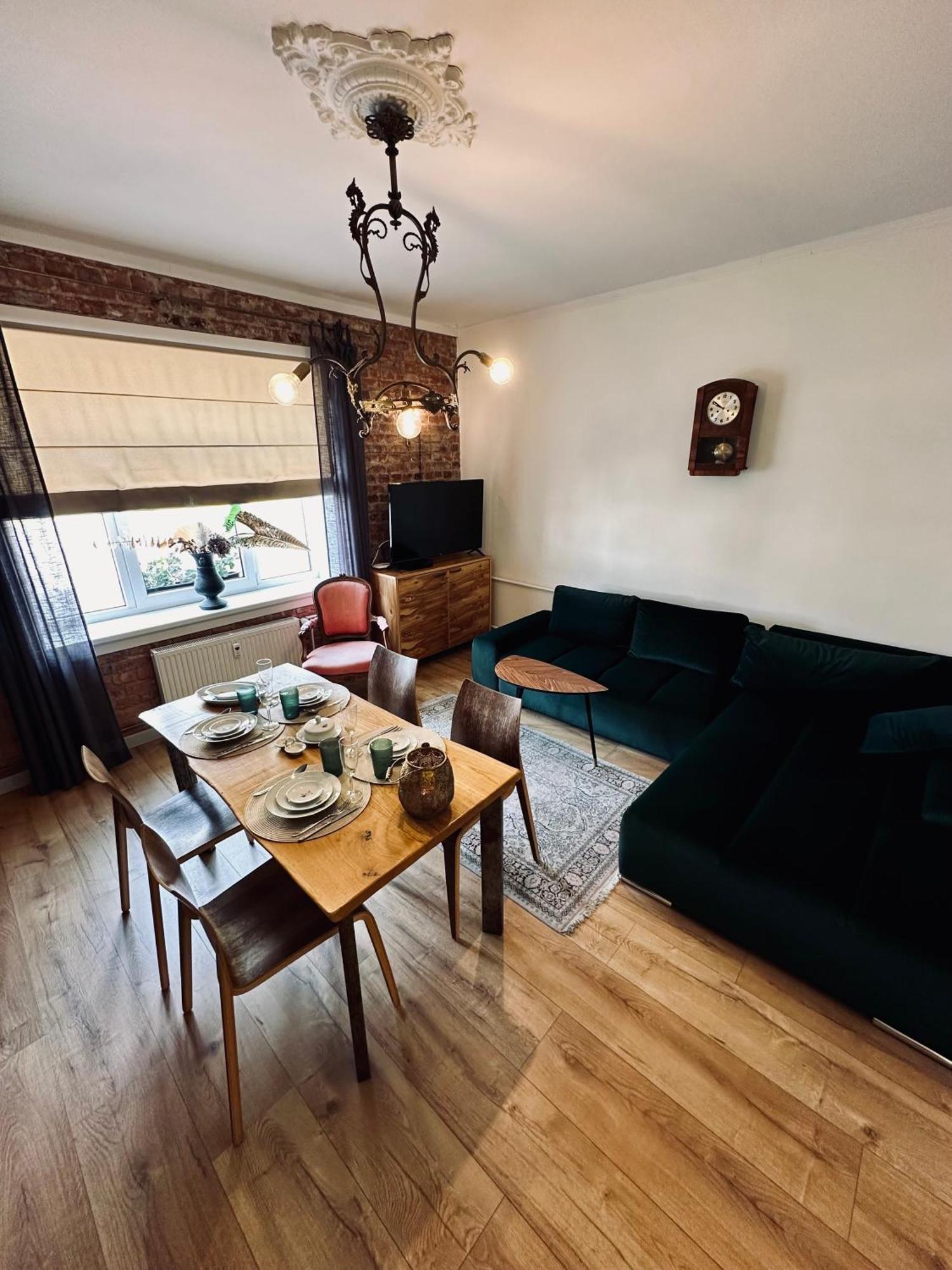 Sophisticated Art Deco Near Sea, Centre And Parks Apartment Ventspils Bagian luar foto